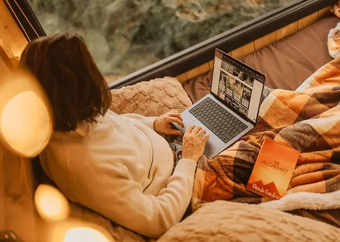 Homnest - Bosquet Des Domes N2 - Puys A Cheval * Châtel-Guyon